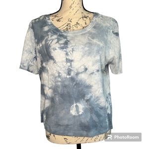 Fabletics | Blue and White Short Sleeve Tie-dyed Workout Tee Shirt | Size XXL